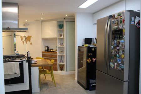 Apartamento para alugar com 180m², 4 quartos e 2 vagasCozinha