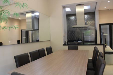 Apartamento para alugar com 180m², 4 quartos e 2 vagasÁrea comum - Salão de festas