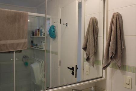 Apartamento para alugar com 180m², 4 quartos e 2 vagasBanheiro suíte 2