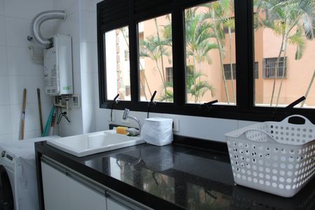 Apartamento para alugar com 180m², 4 quartos e 2 vagasÁrea de Serviço