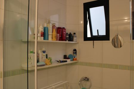 Apartamento para alugar com 180m², 4 quartos e 2 vagasBanheiro suíte 2