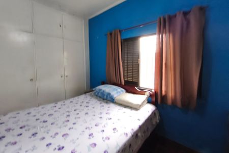 Casa à venda com 184m², 3 quartos e 6 vagas Casa à venda com 184m², 3 quartos e 6 vagasQuarto 3