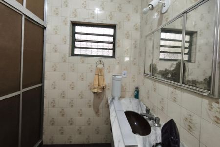 Casa à venda com 184m², 3 quartos e 6 vagas Casa à venda com 184m², 3 quartos e 6 vagasBanheiro Suíte