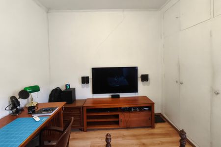 Casa à venda com 184m², 3 quartos e 6 vagas Casa à venda com 184m², 3 quartos e 6 vagasQuarto Suíte 2