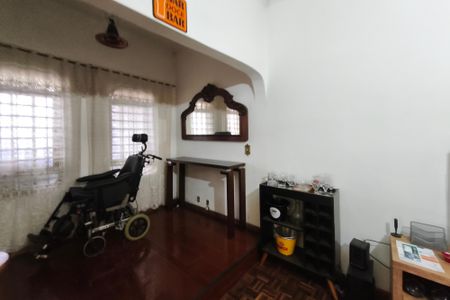 Casa à venda com 184m², 3 quartos e 6 vagas Casa à venda com 184m², 3 quartos e 6 vagasSala de Estar