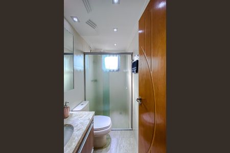 Apartamento à venda com 52m², 2 quartos e 1 vaga Apartamento à venda com 52m², 2 quartos e 1 vagaBanheiro