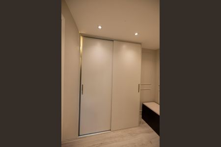 Apartamento à venda com 59m², 1 quarto e 2 vagas Apartamento à venda com 59m², 1 quarto e 2 vagasCloset