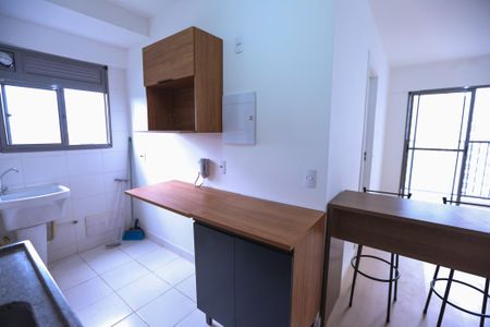 Apartamento à venda com 44m², 2 quartos e sem vaga Apartamento à venda com 44m², 2 quartos e sem vagaCozinha - Armários