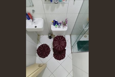 Banheiro de casa para alugar com 1 quarto, 48m² em Trobogy, Salvador