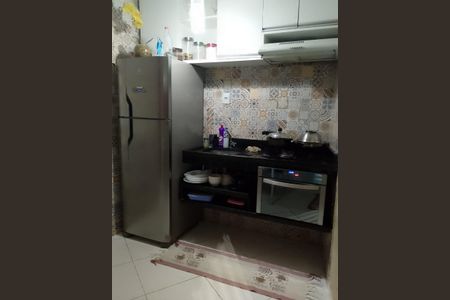 Cozinha de casa para alugar com 1 quarto, 48m² em Trobogy, Salvador