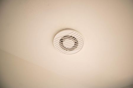 Detalhe do banheiro de apartamento para alugar com 1 quarto, 16m² em Jardim Monte Kemel, São Paulo