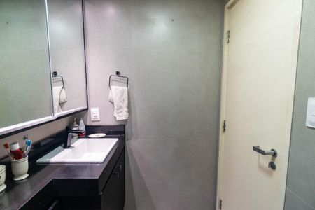 Banheiro de kitnet/studio para alugar com 1 quarto, 38m² em Vila Clementino, São Paulo
