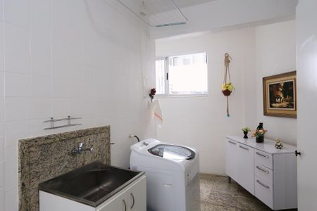 Apartamento à venda com 124m², 3 quartos e sem vaga Apartamento à venda com 124m², 3 quartos e sem vagaÁrea de Serviço