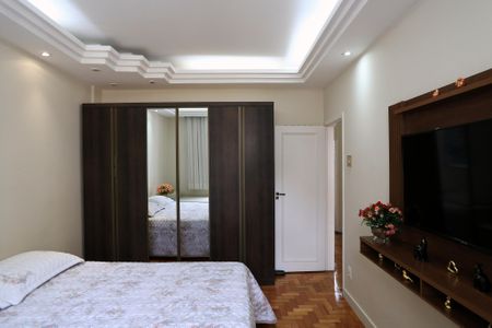 Apartamento à venda com 124m², 3 quartos e sem vaga Apartamento à venda com 124m², 3 quartos e sem vagaQuarto