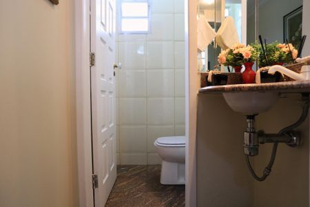 Apartamento à venda com 124m², 3 quartos e sem vaga Apartamento à venda com 124m², 3 quartos e sem vagaLavabo