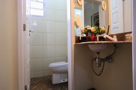 Apartamento à venda com 124m², 3 quartos e sem vaga Apartamento à venda com 124m², 3 quartos e sem vagaLavabo