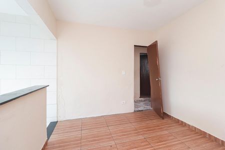 Sala de casa para alugar com 2 quartos, 250m² em Jardim Senice, São Paulo