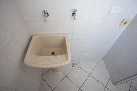 Apartamento para alugar com 64m², 2 quartos e 1 vagaÁREA DE SERVIÇO