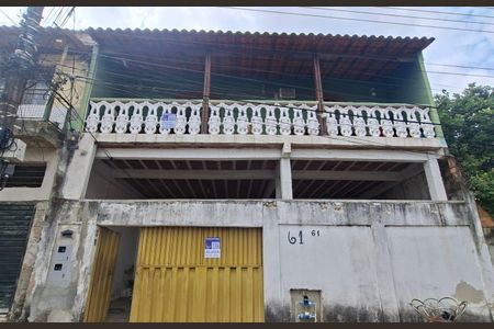 fachada / placa: fesw 73 de casa à venda com 2 quartos, 89m² em Conjunto Confisco, Belo Horizonte
