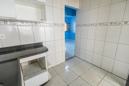 cozinha de casa à venda com 2 quartos, 89m² em Conjunto Confisco, Belo Horizonte