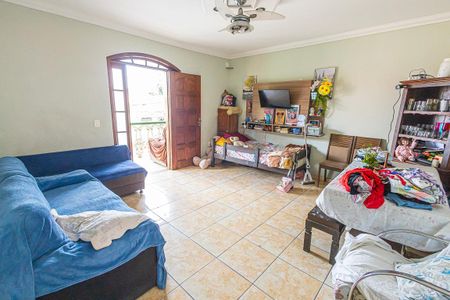 casa 2: sala de casa à venda com 4 quartos, 180m² em Conjunto Confisco, Belo Horizonte