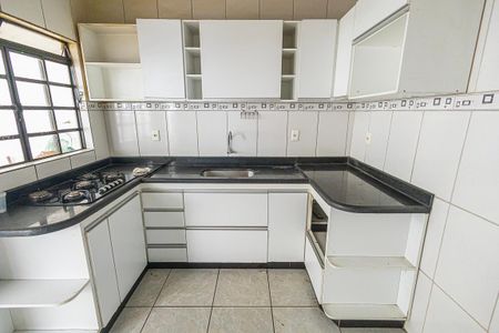 Casa para alugar com 180m², 2 quartos e 1 vagacozinha