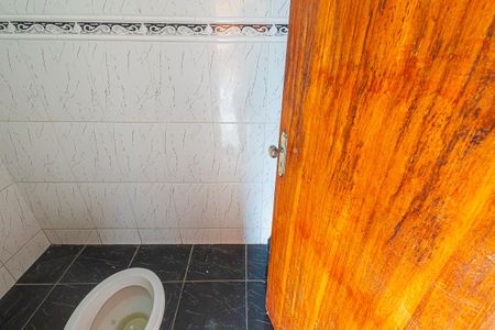 Casa para alugar com 180m², 2 quartos e 1 vagacasa 2: banheiro de serviço