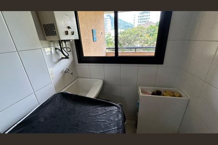 Apartamento à venda com 70m², 2 quartos e 1 vagaÁrea de Serviço