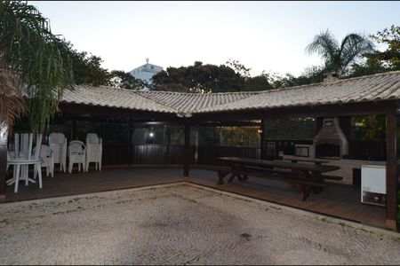 Apartamento à venda com 70m², 2 quartos e 1 vagaÁrea comum