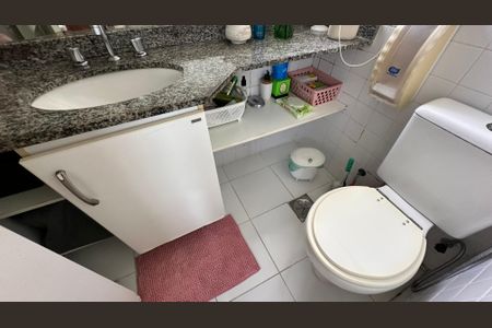 Apartamento à venda com 70m², 2 quartos e 1 vagaBanheiro do Quarto 1