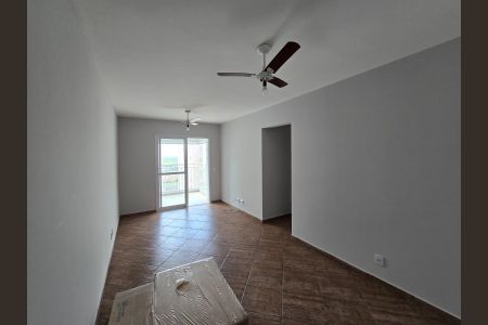 Sala  de apartamento para alugar com 3 quartos, 76m² em Vila Augusta, Guarulhos