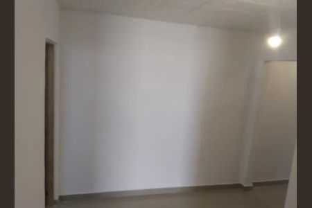 Casa para alugar com 2 quartos, 360m² em Vila Espanhola, São Paulo