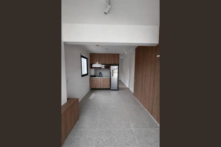Cozinha de apartamento para alugar com 1 quarto, 29m² em Pompeia, São Paulo