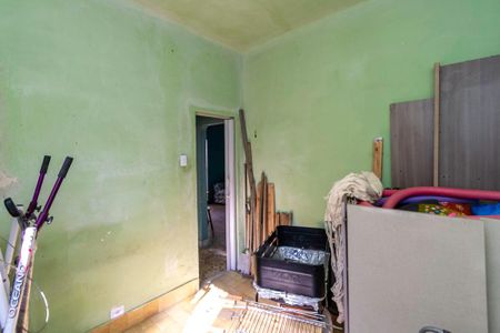 Casa à venda com 480m², 6 quartos e 2 vagas Casa à venda com 480m², 6 quartos e 2 vagasCasa dos fundos - Quarto 2