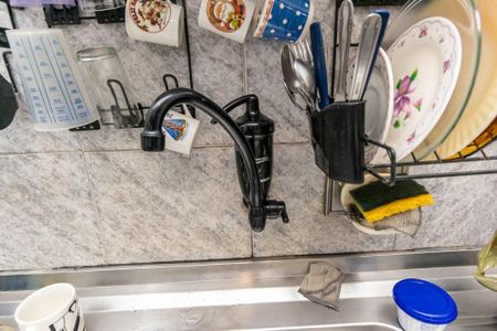 Casa à venda com 480m², 6 quartos e 2 vagas Casa à venda com 480m², 6 quartos e 2 vagasCasa da frente - Cozinha