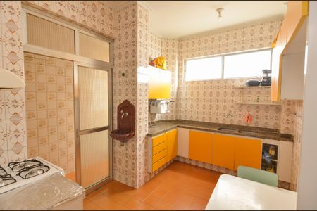 Apartamento à venda com 140m², 4 quartos e 1 vaga Apartamento à venda com 140m², 4 quartos e 1 vagaCozinha