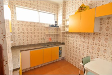 Apartamento à venda com 140m², 4 quartos e 1 vaga Apartamento à venda com 140m², 4 quartos e 1 vagaCozinha