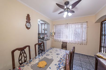 Casa à venda com 267m², 4 quartos e 2 vagas