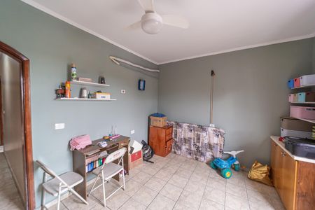 Casa à venda com 267m², 4 quartos e 2 vagas