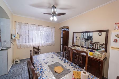 Casa à venda com 4 quartos, 267m² em Cangaiba, São Paulo