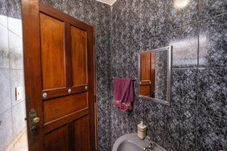 Casa à venda com 267m², 4 quartos e 2 vagas