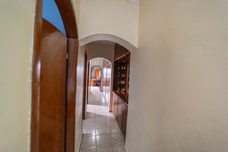 Casa à venda com 267m², 4 quartos e 2 vagas