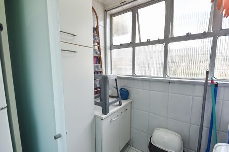 Apartamento à venda com 60m², 2 quartos e 1 vagaÁrea de serviço