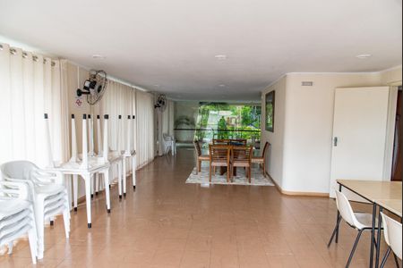 Apartamento à venda com 60m², 2 quartos e 1 vagaÁrea comum - Salão de festas