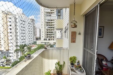 Apartamento à venda com 60m², 2 quartos e 1 vagaVaranda