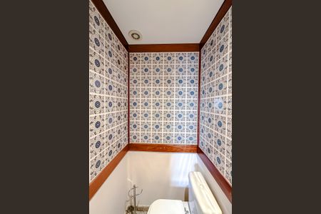 Apartamento para alugar com 216m², 3 quartos e 4 vagas Apartamento para alugar com 216m², 3 quartos e 4 vagasLavabo