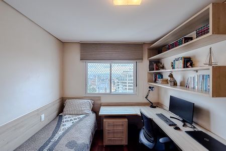 Apartamento para alugar com 216m², 3 quartos e 4 vagas Apartamento para alugar com 216m², 3 quartos e 4 vagasQuarto 1 - Suíte