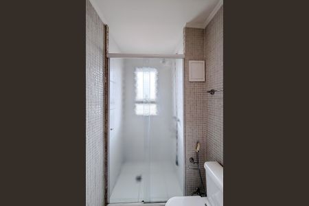 Apartamento para alugar com 216m², 3 quartos e 4 vagas Apartamento para alugar com 216m², 3 quartos e 4 vagasBanheiro da Suíte 1