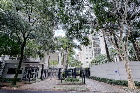 Apartamento para alugar com 216m², 3 quartos e 4 vagas Apartamento para alugar com 216m², 3 quartos e 4 vagasFachada - Plaquinha