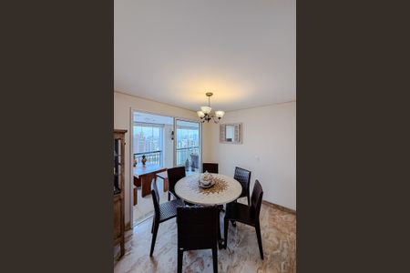 Apartamento para alugar com 216m², 3 quartos e 4 vagas Apartamento para alugar com 216m², 3 quartos e 4 vagasCozinha